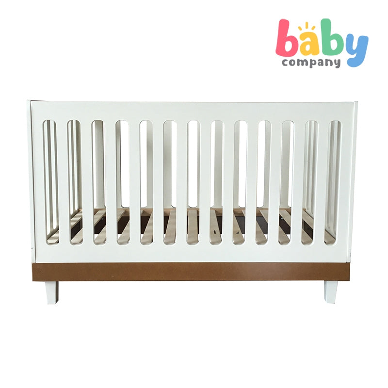 Cuddlebug Madison 3in1 Convertible Crib White Coffee