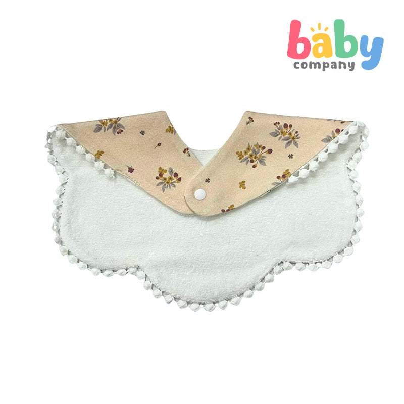 Little Sprout Petal Scallop Bib - Cream and Blue Floral